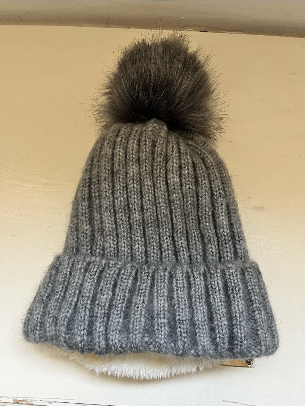 Cozy Gray Ribbed Pom Beanie - Unbranded